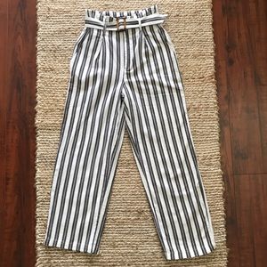 Romeo Juliet Striped Tie Waist Crop Pants